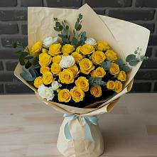 Букет цветов из:  Розы в Никольское Ленинградская область