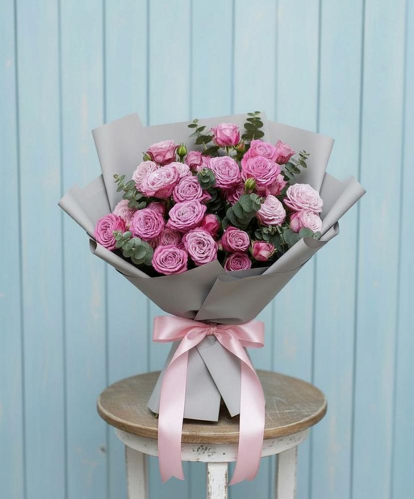 Букет цветов из: Розы в Никольское Ленинградская область