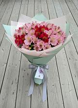 Букет цветов из:  Альстромерии в Никольское Ленинградская область