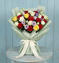 Букет цветов из:  Розы в Никольское Ленинградская область