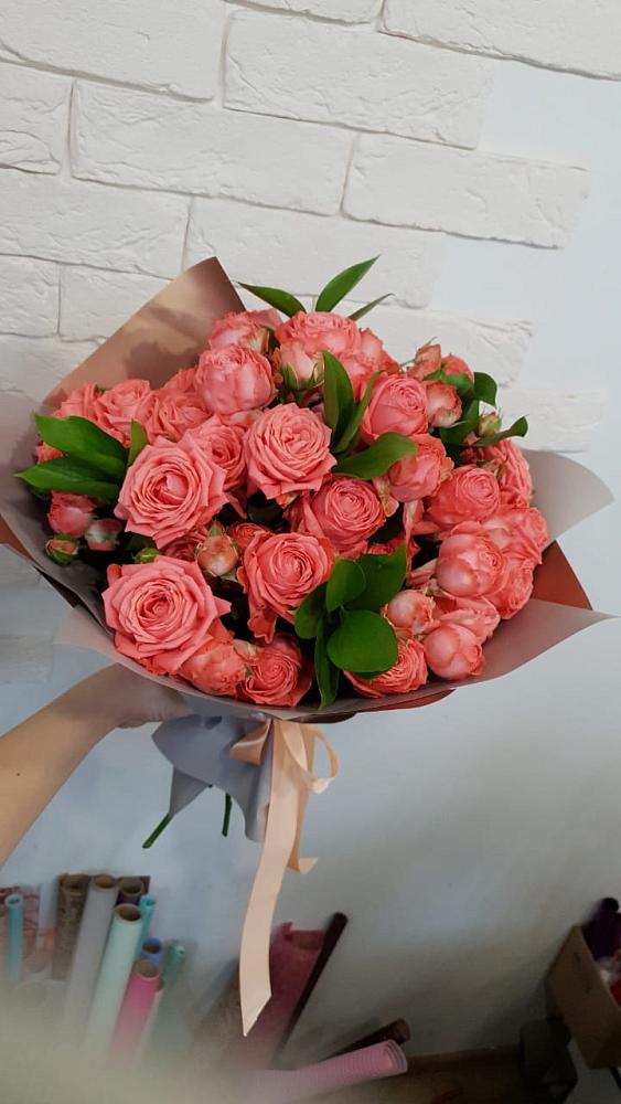 Букет цветов из: Розы в Никольское Ленинградская область