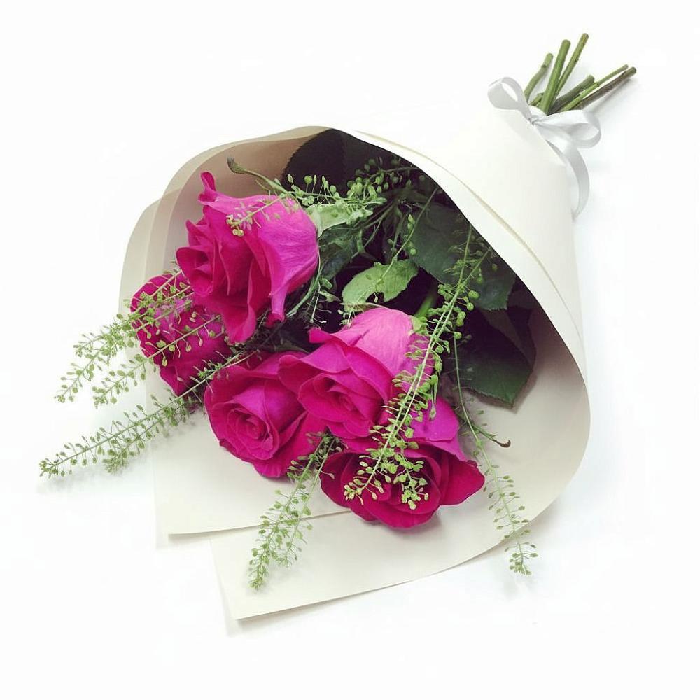 Букет цветов из: Розы в Никольское Ленинградская область