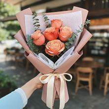 Букет цветов из:  Розы в Никольское Ленинградская область