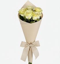 Букет цветов из:  Розы в Никольское Ленинградская область