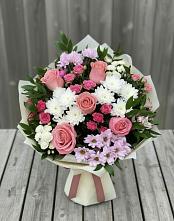 Букет цветов из:  Альстромерии, Гвоздики, Розы и Хризантемы в Никольское Ленинградская область