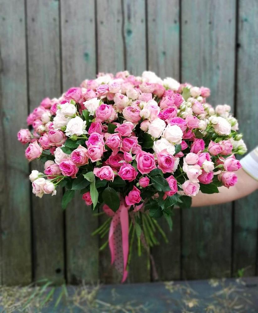 Букет Розовые кустовые розы Натали и Лав Лидия в Никольское Ленинградская область