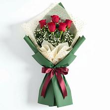 Букет цветов из:  Розы в Никольское Ленинградская область