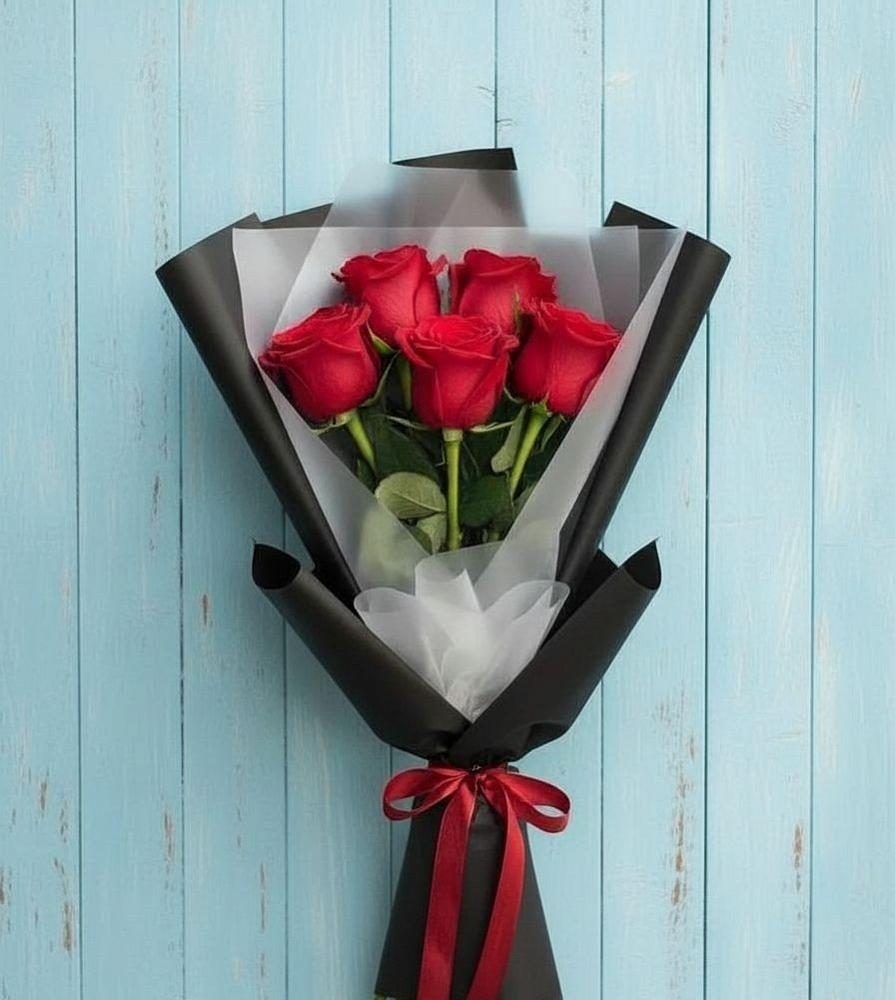 Букет цветов из: Розы в Никольское Ленинградская область