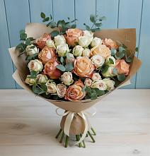 Букет цветов из:  Альстромерии и Розы в Никольское Ленинградская область